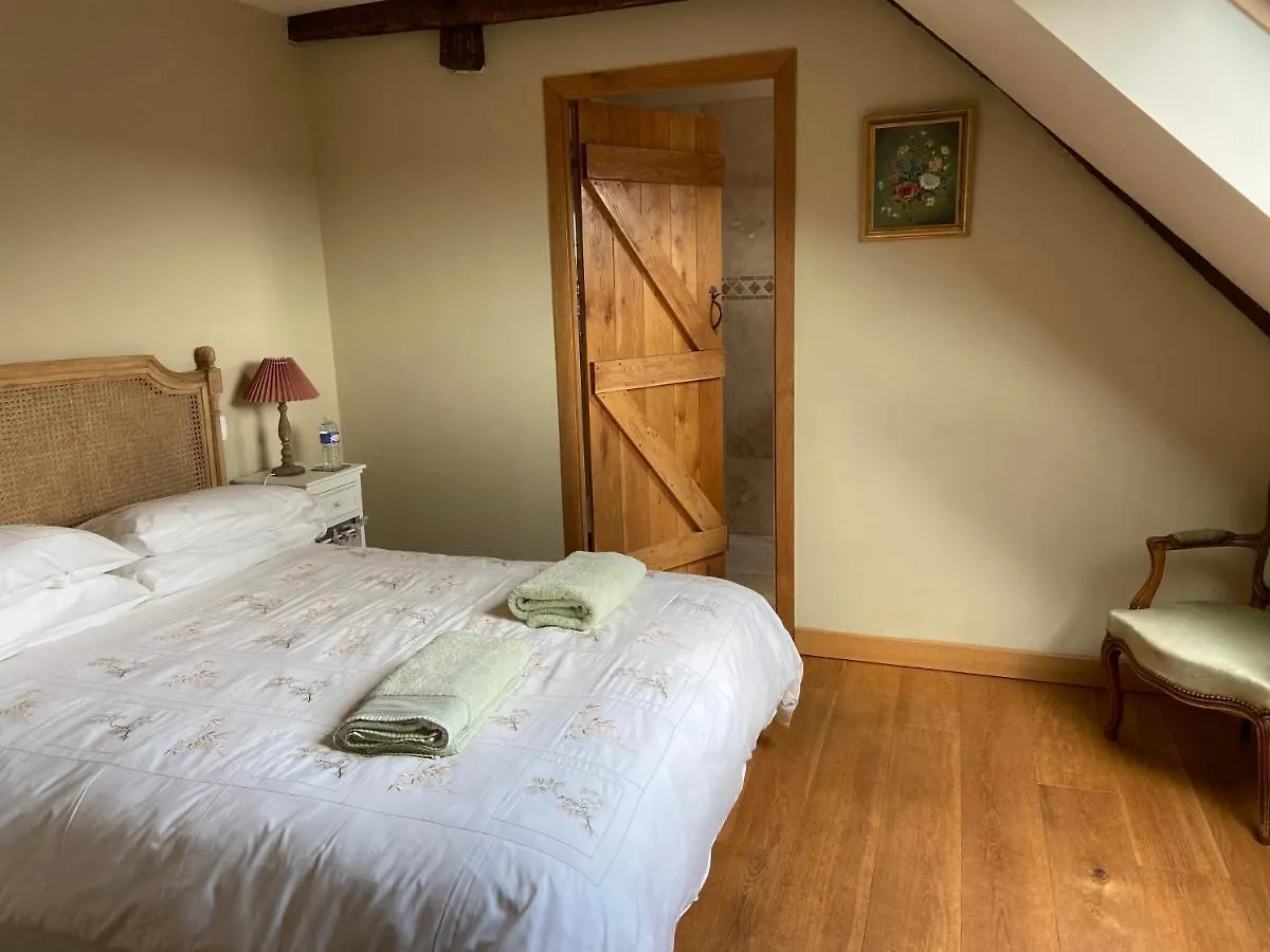 Longere Ville Voisin - Chambre D'Hote Augan