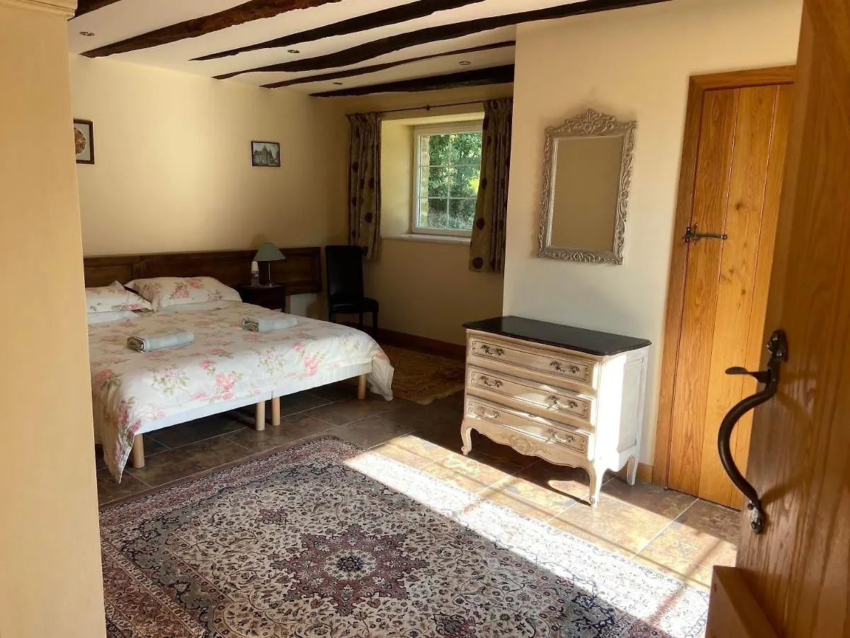 Longere Ville Voisin - Chambre D'Hote Augan