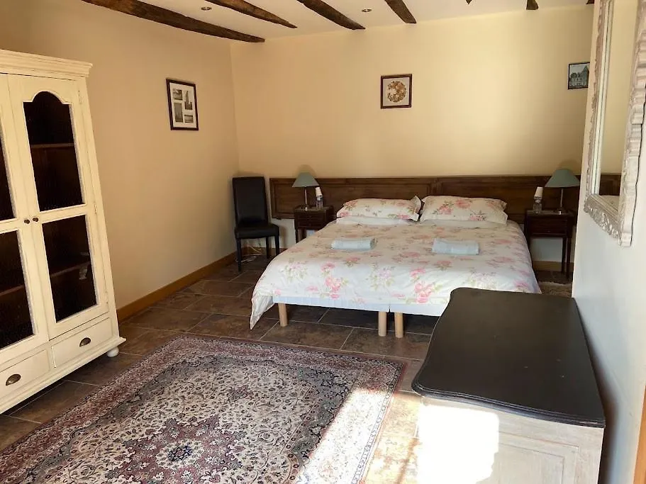 Longere Ville Voisin - Chambre D'Hote Augan Bed & Breakfast
